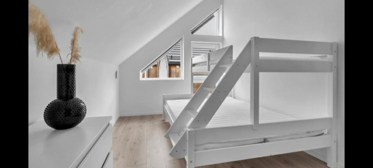 Med 4 Soverom Ferienhaus Kristiansand